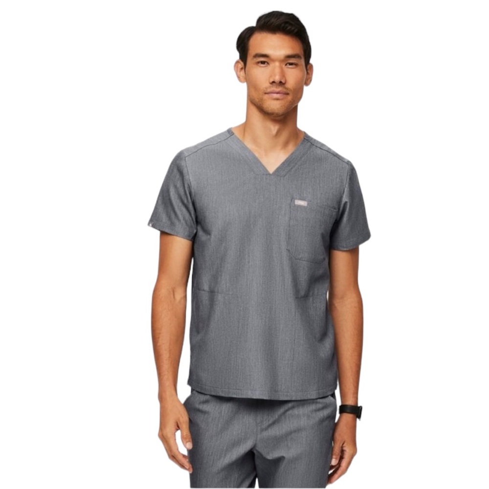 Figs Chisec Three-Pocket Scrub Top Graphite Size M